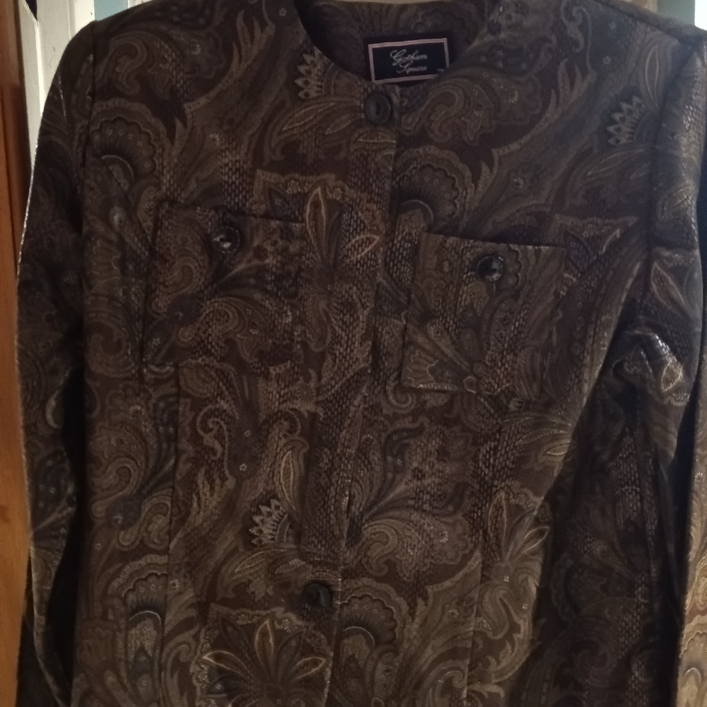 Beautiful women unlined Paisley jacket